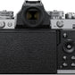 Nikon Z fc con lente de zoom gran angular | Fotografías fotográficas compactas sin espejo de inspiración retro con lente